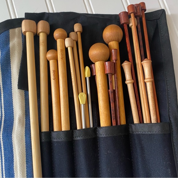 Striped Knitting Needle Set with Case - Picture 3 of 6